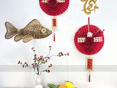 Vòng treo cửa Tết Quạt nhung đỏ nơ tre ĐK30cm VTC-T-43